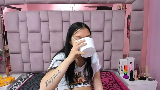 Snapshot of Bich_Anal_ chatting on 12, 9, 2025 Bich Anal online show from 12, 9, 2025