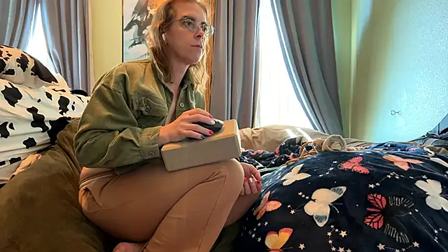 Linzy 19 online show from 27, 2, 2026