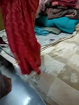 COUPLLE VILLAGE online show from 5, 12, 2025