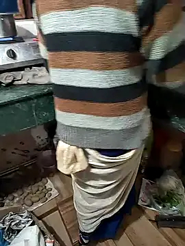 COUPLLE VILLAGE online show from 19, 12, 2025