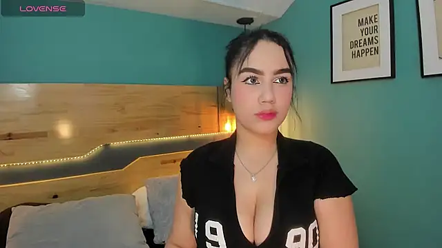 emily roberts1 online show from 28, 1, 2025