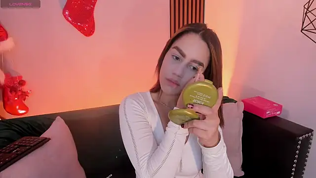 emily roberts1 online show from 5, 12, 2025