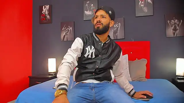 Thiagogomez online show from 11, 12, 2024