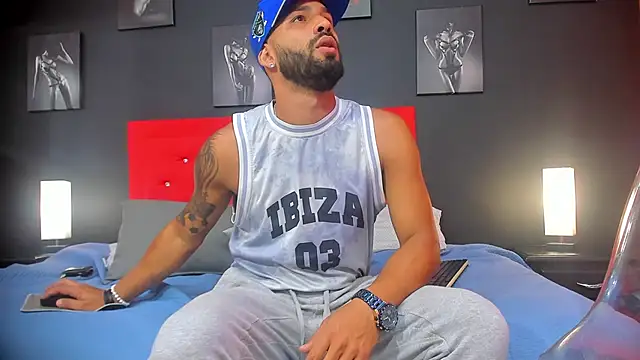 Thiagogomez online show from 21, 2, 2025