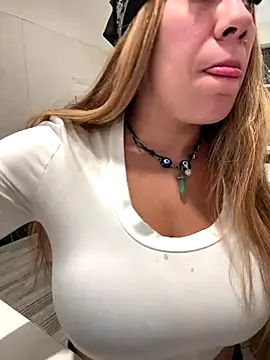 Snapshot of Bigbuttbrooklynn chatting on 18, 11, 2025 Bigbuttbrooklynn online show from 18, 11, 2025