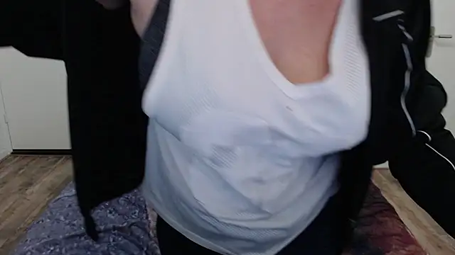 Snapshot of cumfun chatting on 28, 1, 2025 cumfun online show from 28, 1, 2025