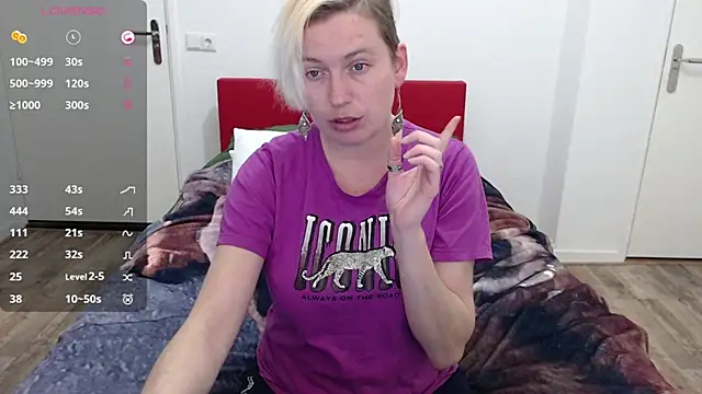 Snapshot of cumfun chatting on 3, 2, 2025 cumfun online show from 3, 2, 2025
