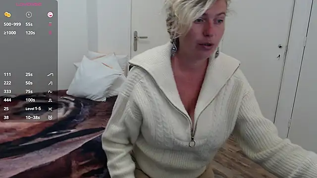 Snapshot of cumfun chatting on 12, 9, 2025 cumfun online show from 12, 9, 2025