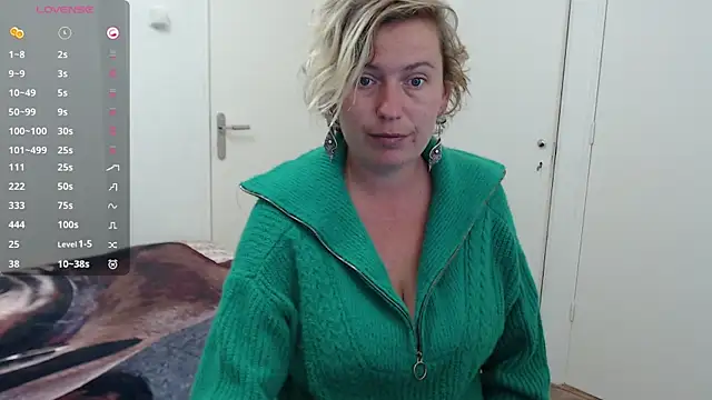 Snapshot of cumfun chatting on 16, 9, 2025 cumfun online show from 16, 9, 2025