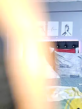 Snapshot of Toya_P chatting on 2, 2, 2025 Toya P online show from 2, 2, 2025