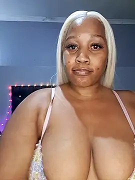 Snapshot of Toya_P chatting on 15, 5, 2026 Toya P online show from 15, 5, 2026
