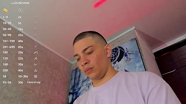 Snapshot of JUANDIAMONDS98 chatting on 1, 3, 2025 JUANDIAMONDS98 online show from 1, 3, 2025