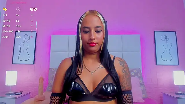 charlotte kisss online show from 16, 7, 2026