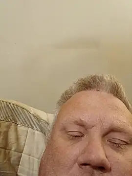 Snapshot of Jbirdb48 chatting on 10, 11, 2025 Jbirdb48 online show from 10, 11, 2025