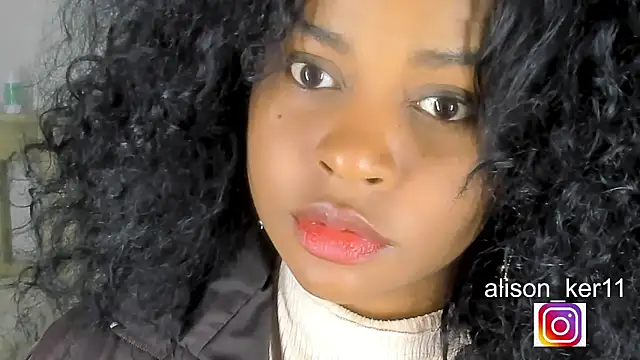 Snapshot of alison-ker3 chatting on 17, 12, 2025 alison-ker3 online show from 17, 12, 2025