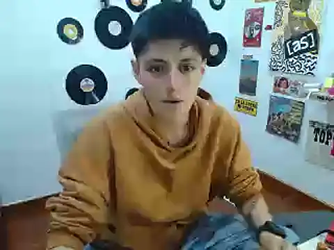 Snapshot of 9_Fernanda_9 chatting on 4, 3, 2025 9 Fernanda 9 online show from 4, 3, 2025