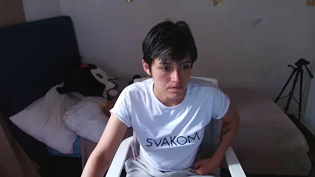 9 Fernanda 9 online show from 6, 2, 2026