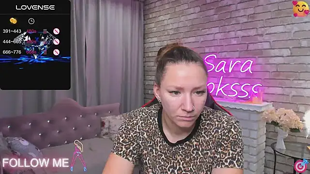Snapshot of SarahCoksss chatting on 2, 2, 2025 SarahCoksss online show from 2, 2, 2025