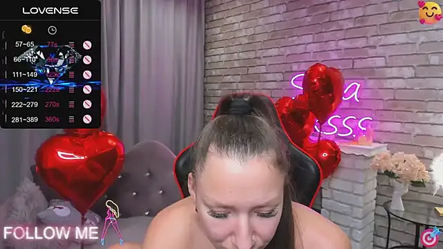 Snapshot of SarahCoksss chatting on 8, 2, 2025 SarahCoksss online show from 8, 2, 2025