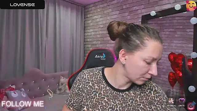 Snapshot of SarahCoksss chatting on 26, 2, 2025 SarahCoksss online show from 26, 2, 2025