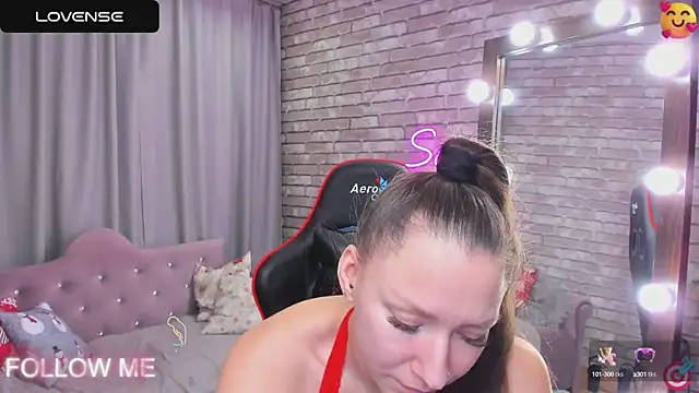 Snapshot of SarahCoksss chatting on 16, 3, 2025 SarahCoksss online show from 16, 3, 2025