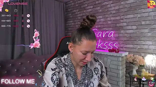 Snapshot of SarahCoksss chatting on 18, 9, 2025 SarahCoksss online show from 18, 9, 2025