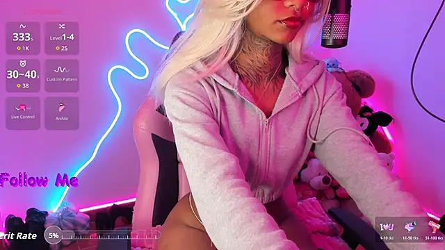 AshantiiSweet online show from 15, 12, 2025