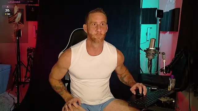 Snapshot of FiftyShadez chatting on 11, 10, 2025 FiftyShadez online show from 11, 10, 2025