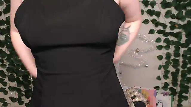 Snapshot of IxxiLiana chatting on 30, 12, 2024 IxxiLiana online show from 30, 12, 2024