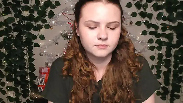 Snapshot of IxxiLiana chatting on 5, 1, 2025 IxxiLiana online show from 5, 1, 2025