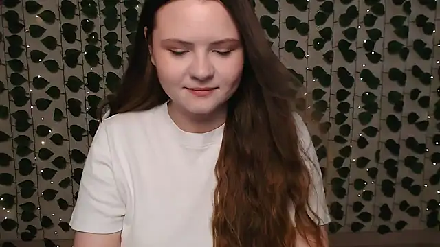 Snapshot of IxxiLiana chatting on 1, 2, 2025 IxxiLiana online show from 1, 2, 2025
