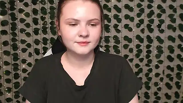 Snapshot of IxxiLiana chatting on 4, 2, 2025 IxxiLiana online show from 4, 2, 2025