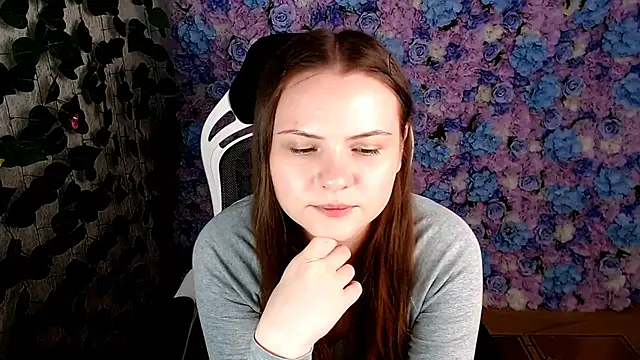 Snapshot of IxxiLiana chatting on 9, 9, 2025 IxxiLiana online show from 9, 9, 2025