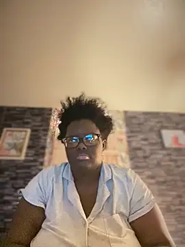 Snapshot of Yagurl__west chatting on 19, 11, 2025 Yagurl west online show from 19, 11, 2025