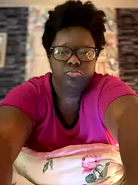 Snapshot of Yagurl__west chatting on 3, 12, 2025 Yagurl west online show from 3, 12, 2025