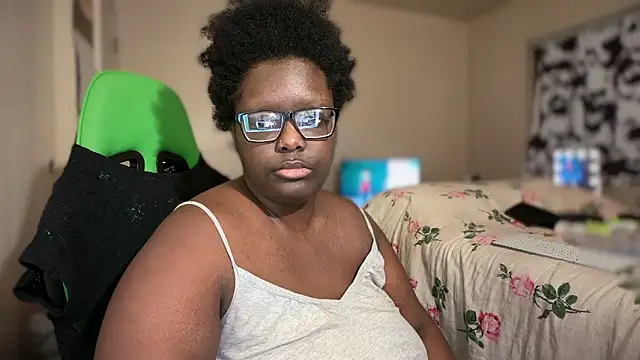 Snapshot of Yagurl__west chatting on 14, 1, 2026 Yagurl west online show from 14, 1, 2026