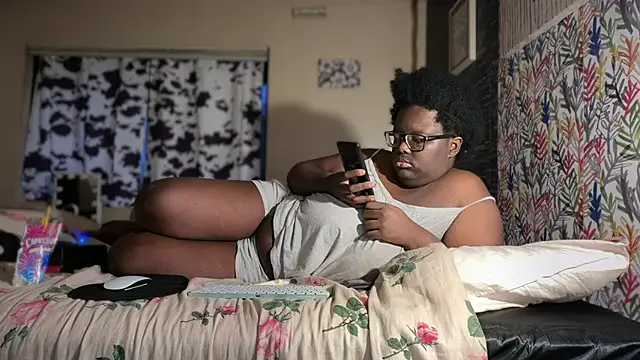 Snapshot of Yagurl__west chatting on 15, 1, 2026 Yagurl west online show from 15, 1, 2026