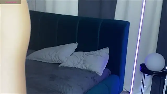 Snapshot of viviann_evans chatting on 21, 1, 2025 viviann evans online show from 21, 1, 2025