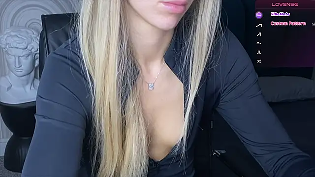 Snapshot of viviann_evans chatting on 11, 9, 2025 viviann evans online show from 11, 9, 2025