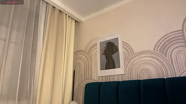 viviann evans online show from 24, 3, 2026