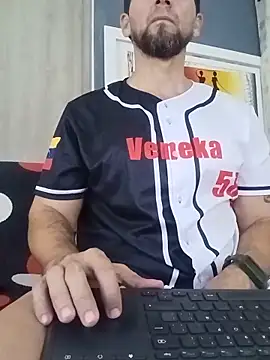 Snapshot of JULESLAKES chatting on 12, 5, 2026 JULESLAKES online show from 12, 5, 2026