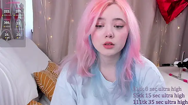   KawaiiYuki   online show from 17, 2, 2025