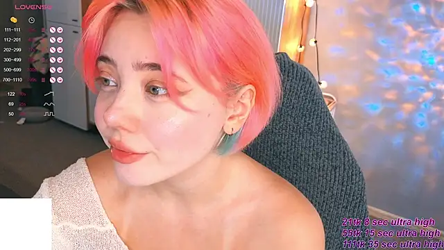   KawaiiYuki   online show from 29, 9, 2025