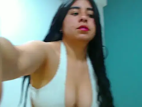 danna- roouss online show from 6, 10, 2025