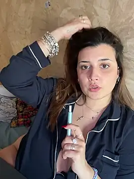 Snapshot of Novababy18 chatting on 5, 2, 2025 Novababy18 online show from 5, 2, 2025