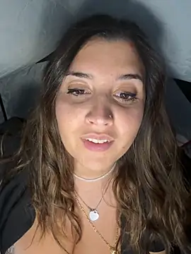 Snapshot of Novababy18 chatting on 17, 10, 2025 Novababy18 online show from 17, 10, 2025