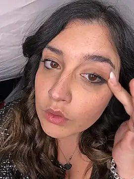 Snapshot of Novababy18 chatting on 14, 12, 2025 Novababy18 online show from 14, 12, 2025