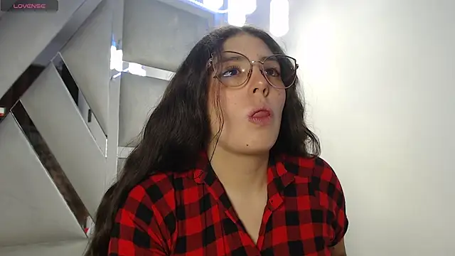 Paola Lyon  online show from 6, 3, 2025