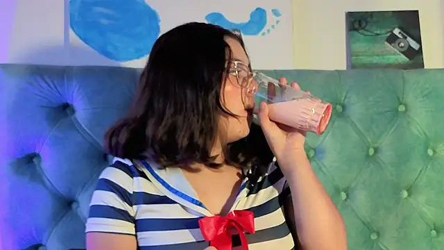 Paola Lyon  online show from 23, 3, 2026