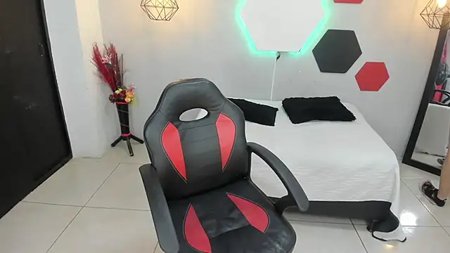 martinaclark online show from 9, 2, 2025